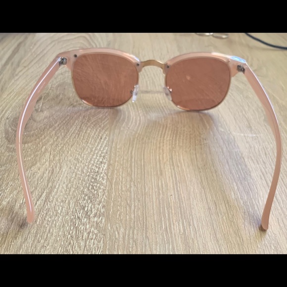 Sunglasses - Picture 2 of 3